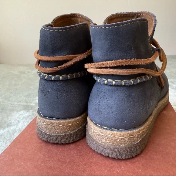 Born Navy Blue Suede Booties Size 8 - Picture 8 of 12